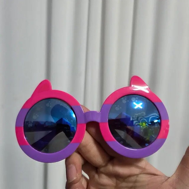 Vintage Cartoon Character Toy Alice Cheshire USJ Sunglasses Figurine