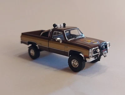 Brekina 19653 Chevy C20 GMC Sierra Grande Off-Road "Ein Colt für.. " BJ 1981 OVP - Bild 1 von 4