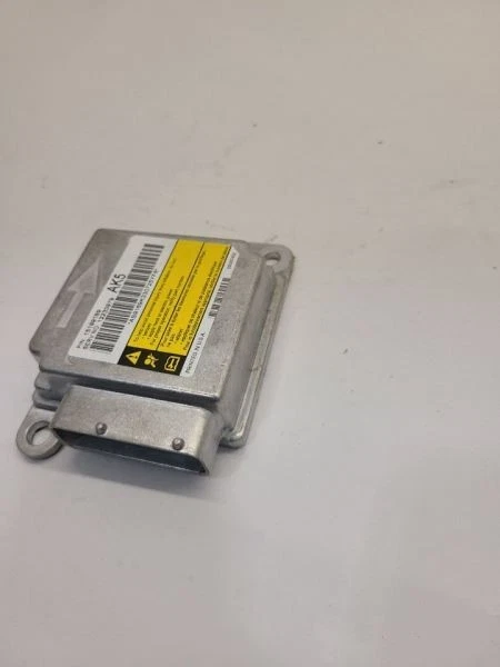 2002-2004 OLDSMOBILE BRAVADA A/Bag Module Below Console 12233979 Foto 2 de 4