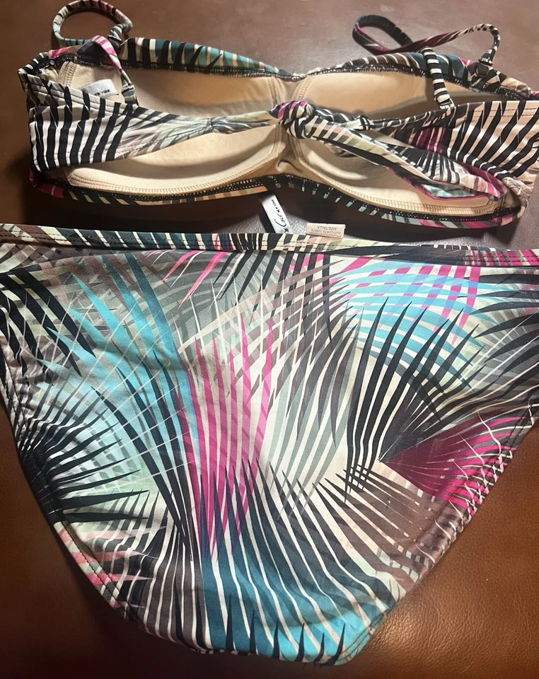 New Kenneth Cole NY Swimsuit Bikini 2pc Set Sz Large - Image 4 of 4