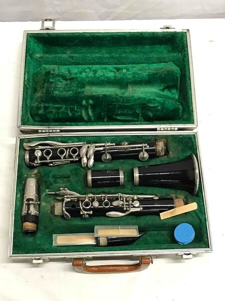 Boosey & Hawkes London Series 1-10 Clarinet, England. Good