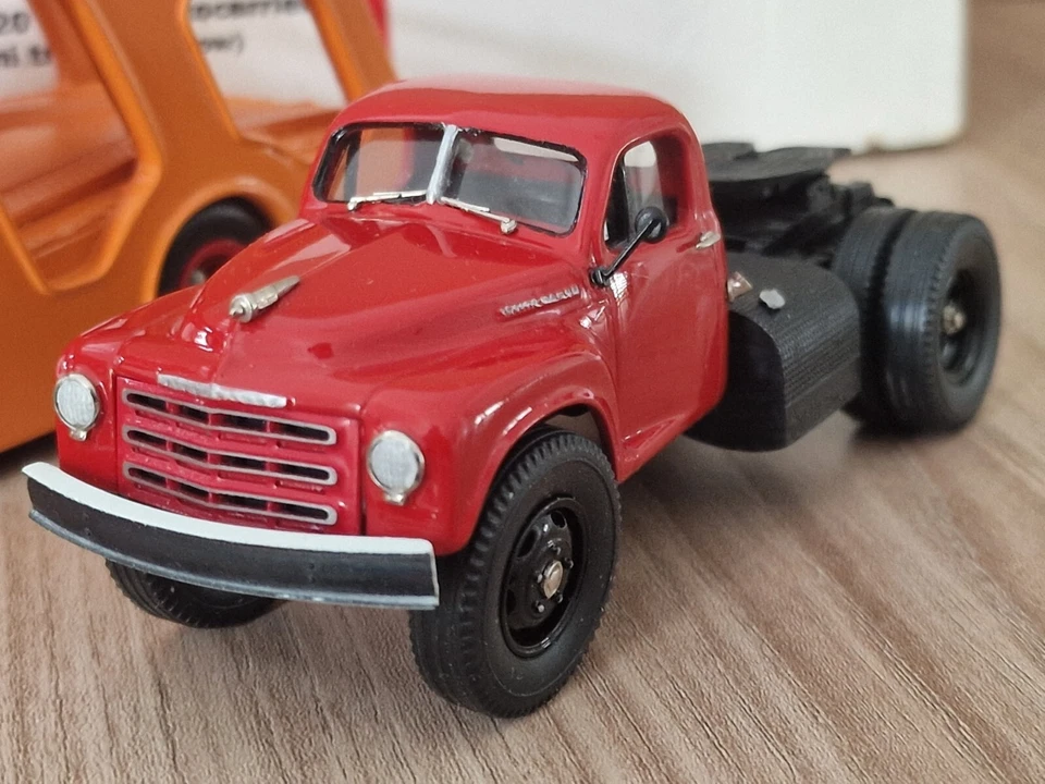 US MODEL MINT / BROOKLIN 1/43 - STUDEBAKER SEMITRACTOR 1950 + AUTOCARRIER 1947 - Immagine 3 di 4