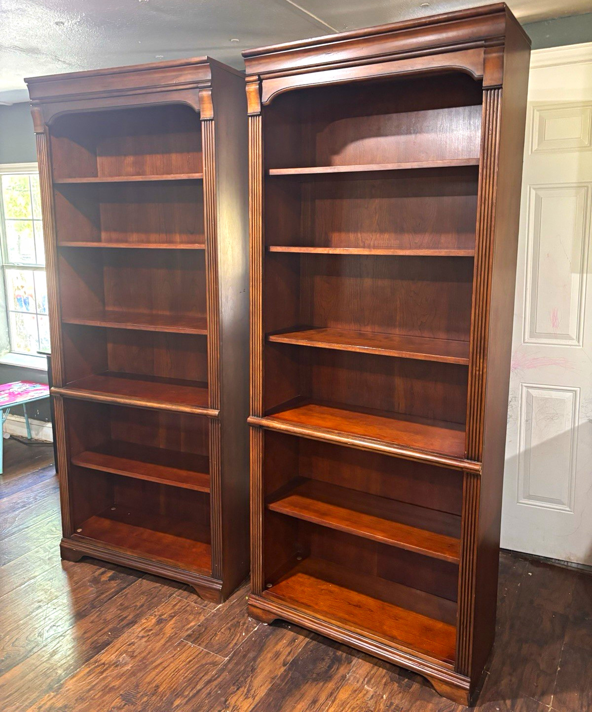 Hooker Furniture Brookhaven Open Bookcase 5 Adj Shelves 82.25x45x17.5