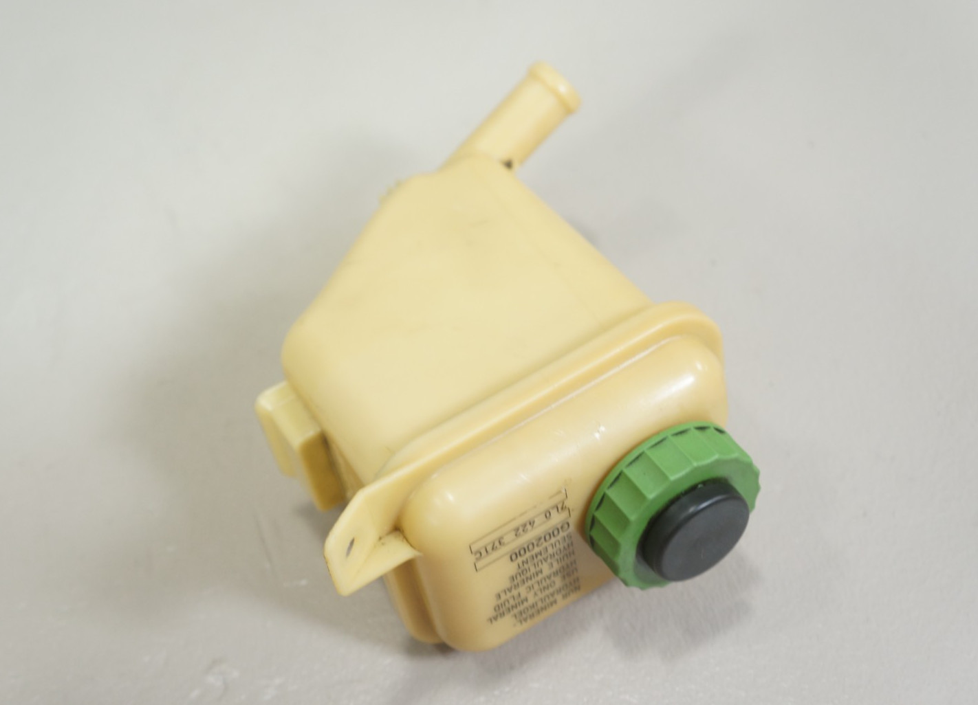 2003-2007 vw touareg porsche cayenne power steering pump reservoir 7L0422371C