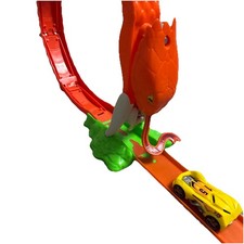 Hot Wheels Cobra Coil Track Set Complete With...
