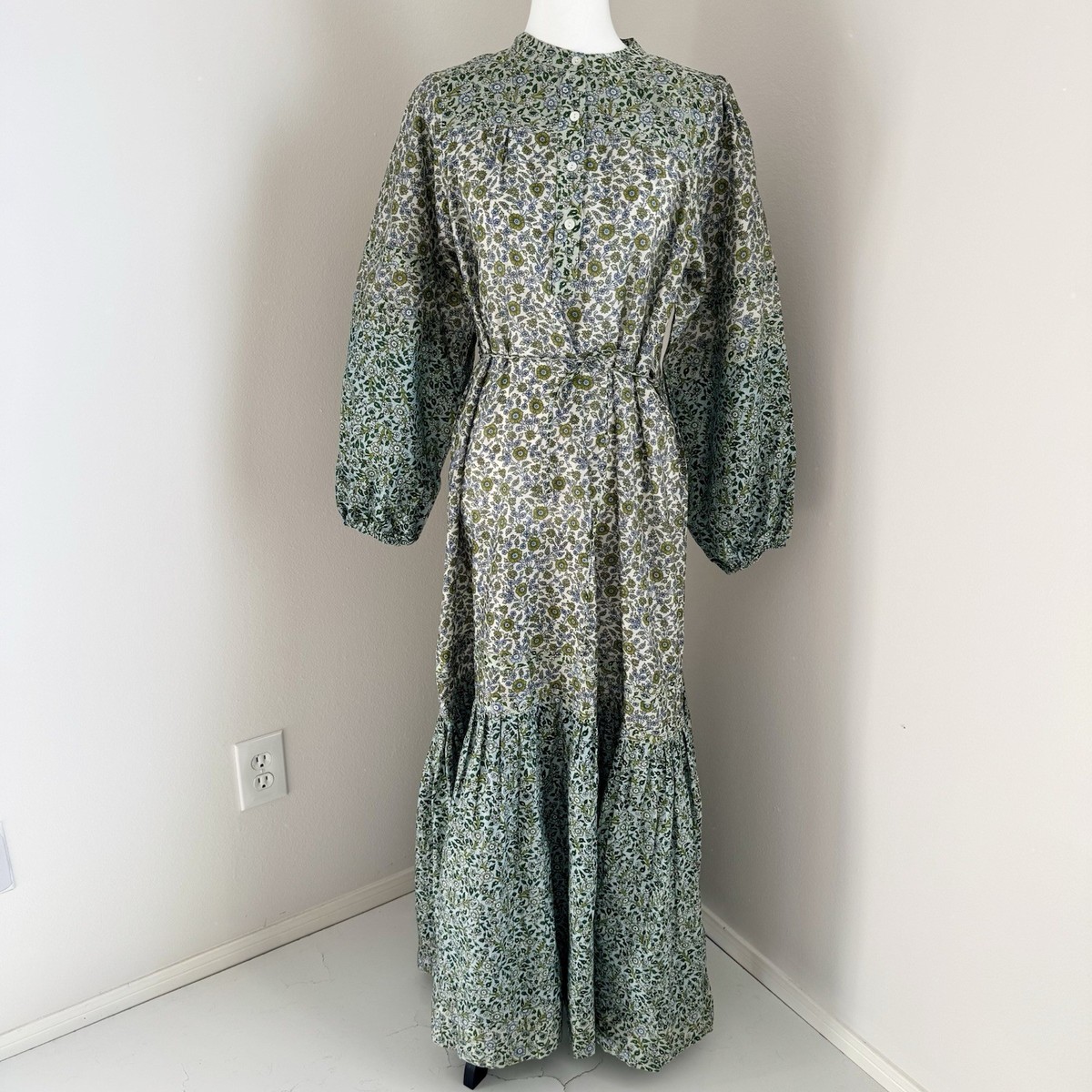 lantern mesh maxi dress STAR OF THE NIGHT MESH LONGSLEEVE MAXI DRESS IN BLACK – AKIRA