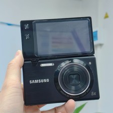 Samsung MV800 Digital Camera 5X Optical Zoom Selfie Flip-out Vlog 16.1MP 90 New