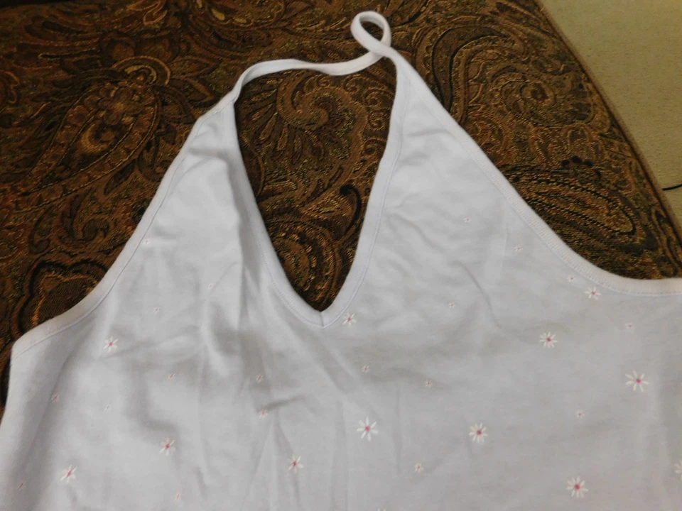 UNITED COLORS OF BENETTON LIGHT LAVENDER  HALTER TOP SIZE LARGE - Image 3 of 4