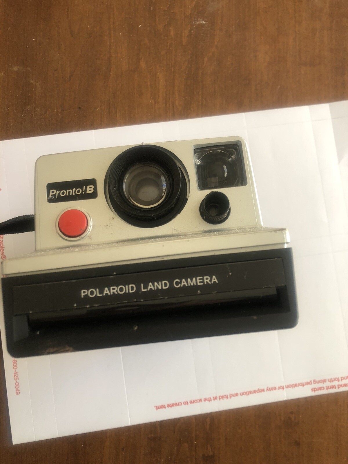 Polaroid 600 Instant Film Camera for Classic Analog Photography-image