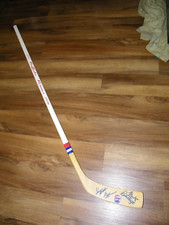 VINTAGE BUFFALO BISONS FULL SIZE WOOD HOCKEY STICK AUTOGRAPHED BY 3 GUY TROTTIER