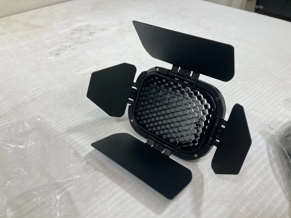 2 NEW Flashpoint Barndoor Kit for The eVOLV 200 Fresnel Head with 4 Color gels - Image 3 of 4