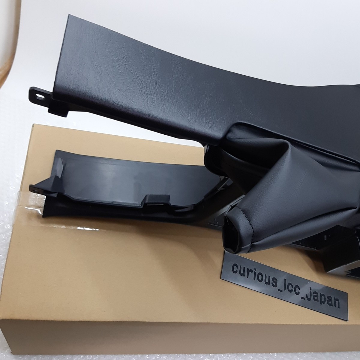 NISSAN OEM SKYLINE RHD GT-R R34 BNR34 Center Console & HANDBRAKE