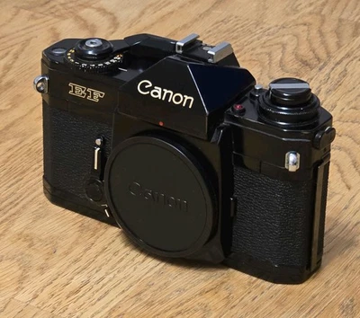 Canon EF SLR Kamera Gehäuse Schwarz Canon EF Body Made In Japan Vintage Analog - Bild 1 von 4