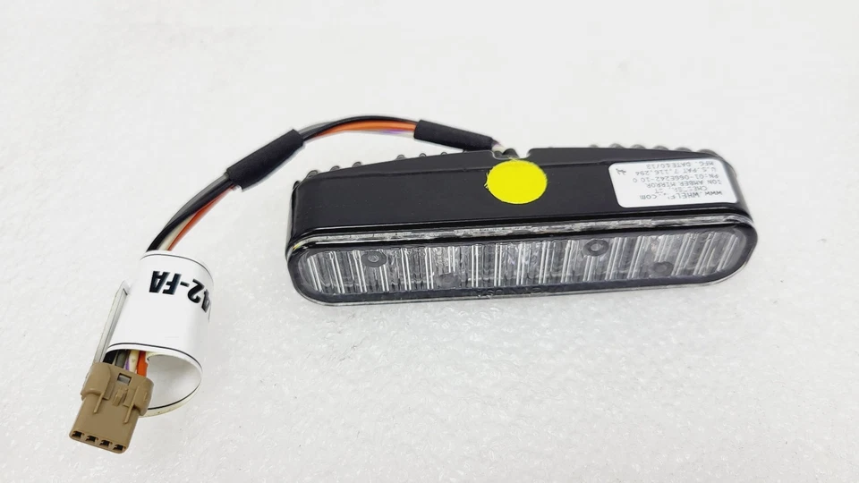 Lámpara de luz estroboscópica espejo utilitario Ford Police Interceptor 13-19 DB5Z15442F Foto 4 de 4
