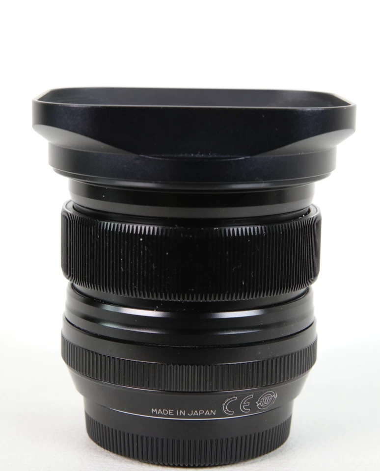 Fujifilm Fujinon XF 14mm F/2.8 R Lens, Both Caps & Hood In Very Good Condition. - Image 4 of 4