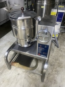 GROEN TDBO-20  20 Qt MANUAL TILT TILTING NAT GAS SKILLET BRAISING PAN ELECTRIC