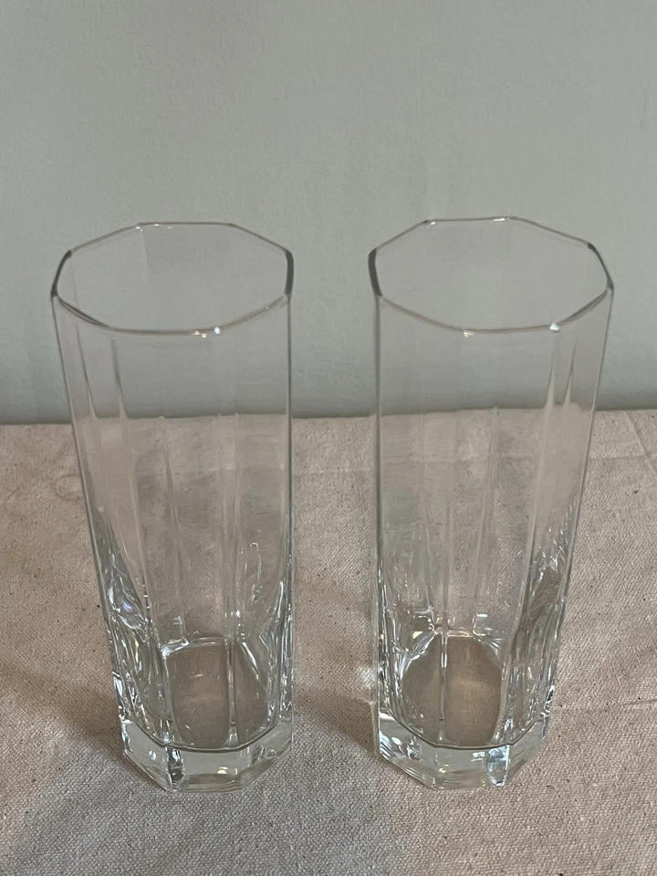 Pair Of 2 Sleek And Modern Lead Crystal Octagonal Highball Glasses - Image 2 of 4