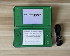 Console palmare Nintendo DSi XL verde VERSIONE USA con stilo e cavo di ricarica