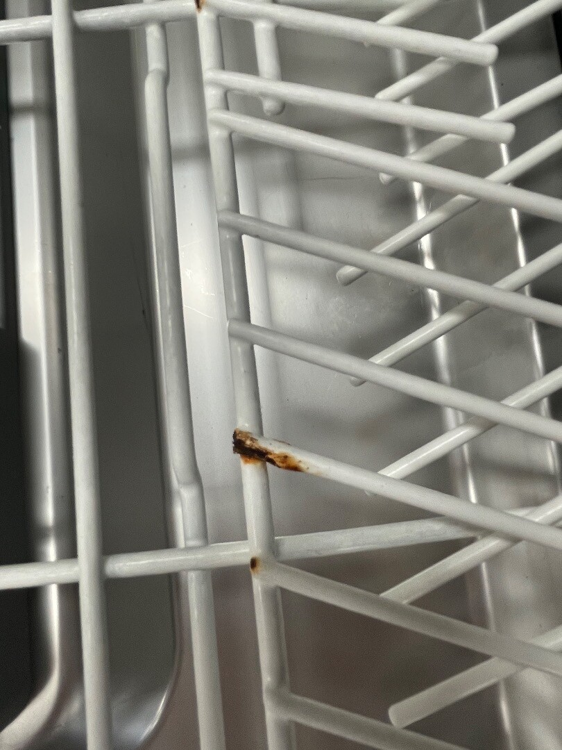 ESSENTIALS CUE CDWTT20 Table Top Dishwasher White CS S81 eBay