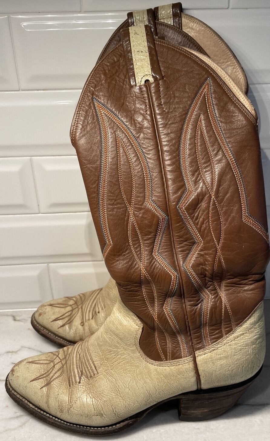 Sanders Mens 8D Cowboy Boots Two Tone 