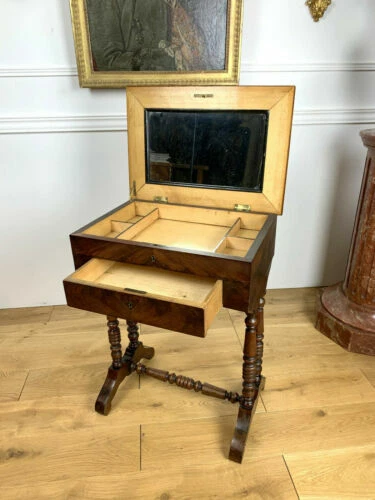 Meubles de rangement du XIXe siècle Louis-Philippe acajou