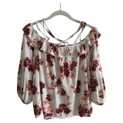 Chic boho inspired Entro Floral Off-Shoulder Ruffle Blouse - Criss-Cross detail 