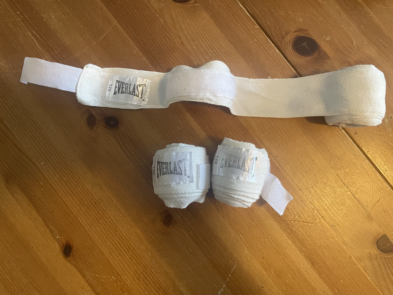 Lot of 3 everlast 120 white boxing hand wraps measures 108 inches long