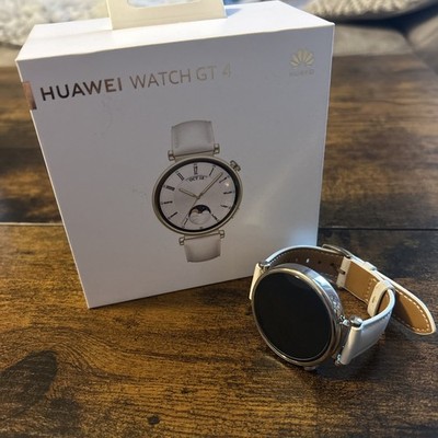 Huawei Watch GT4 Smartwatch 1 32 Zoll / Wie Neu / Top Zustand /Weißes Armband 