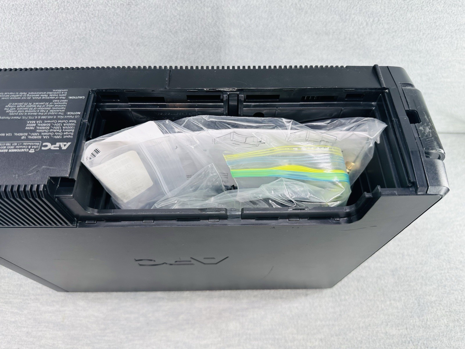 APC BACK-UPS PRO 1300 - BR1300G Battery Pro System Surge Protector    NO Battery