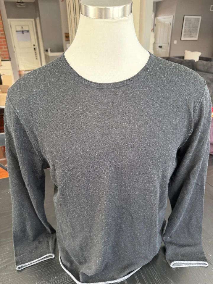 Rag & Bone Men's Black Merino Wool Sweater w/Rolled Cuffs/Hem. Size XL EUC - Image 2 of 3