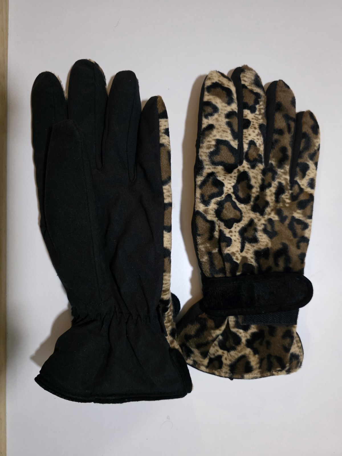 Thinsulate Insulation Lined cheetah, leopard Fuzz… - image 2