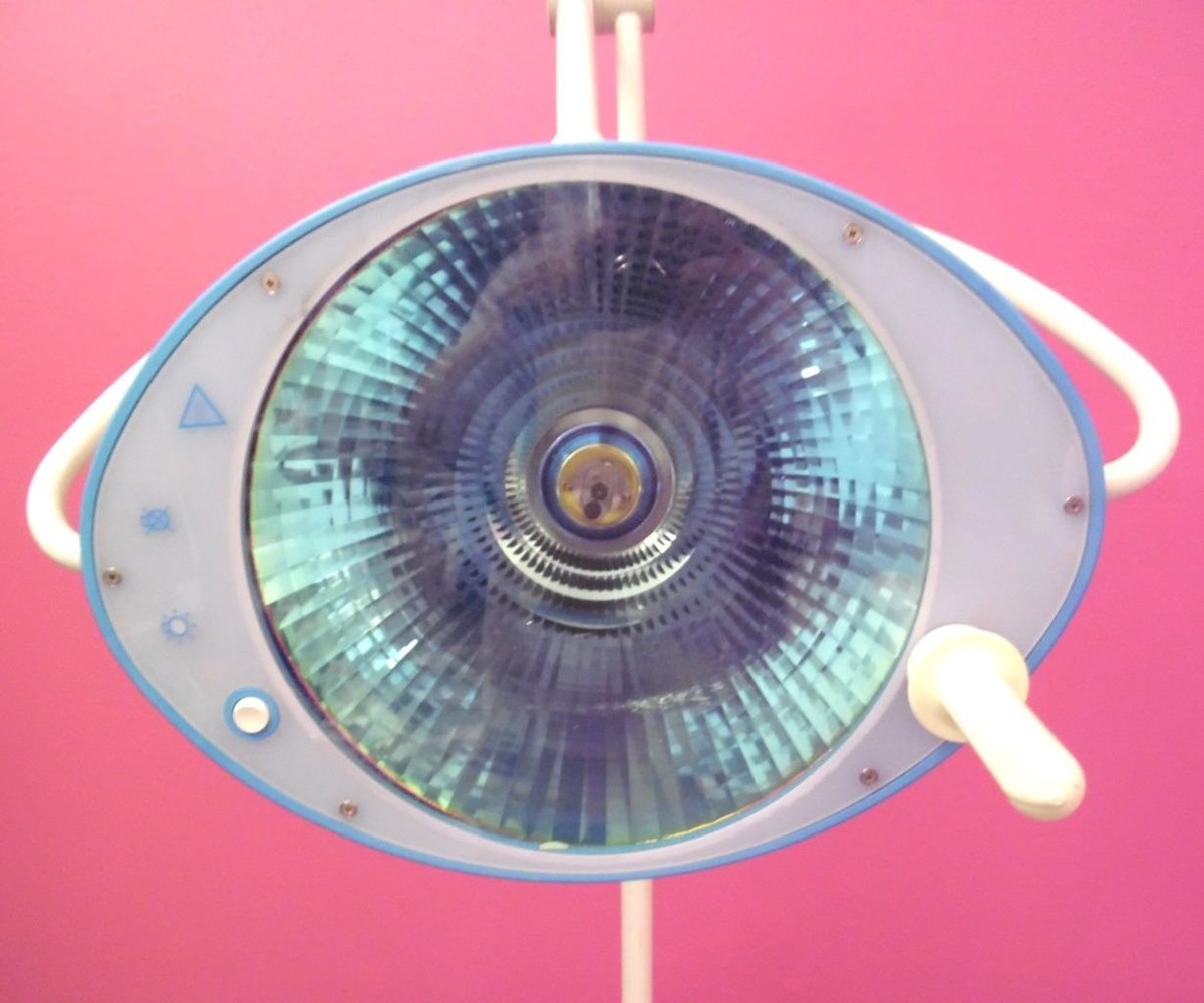 Maquet Hanaulux Blue 80 Surgical Procedure Exam Light Head and
