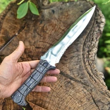 Leon Kennedy Knife Replica - Resident Evil Inspired Double Edge Fix Blade Dagger