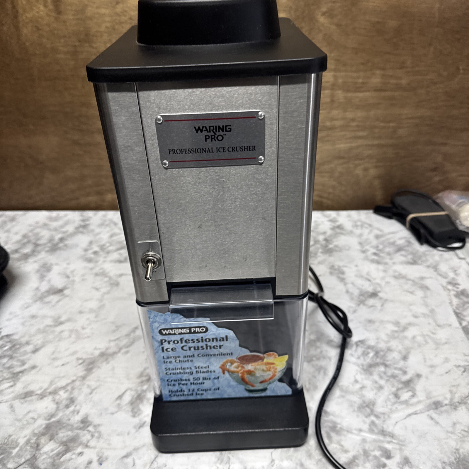 Waring Pro Ice Crusher Model IC70 Professional Ice Crusher T