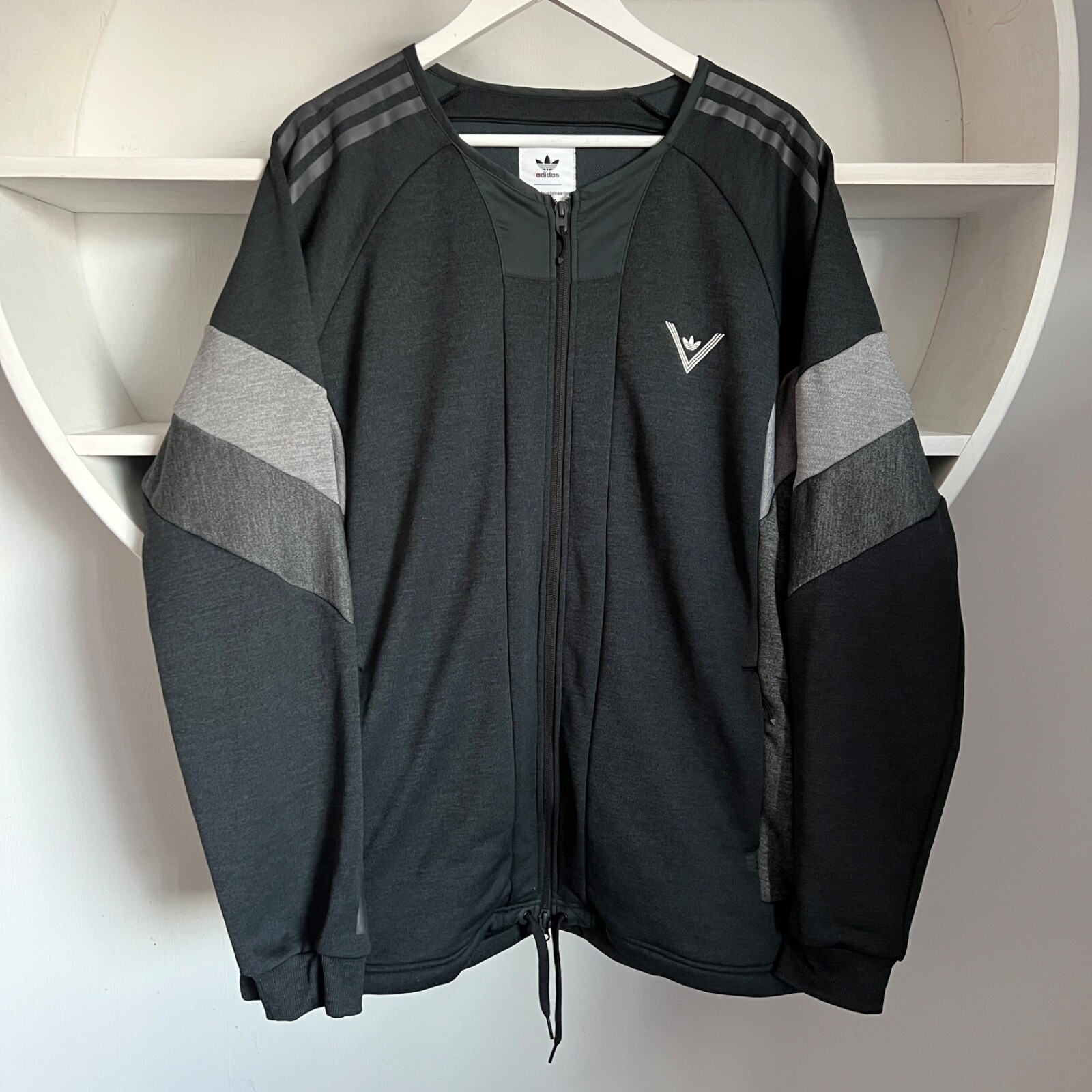 Men's ADIDAS x WHITEMOUNTAINEERING Challenger TR Granite Jacket Size L