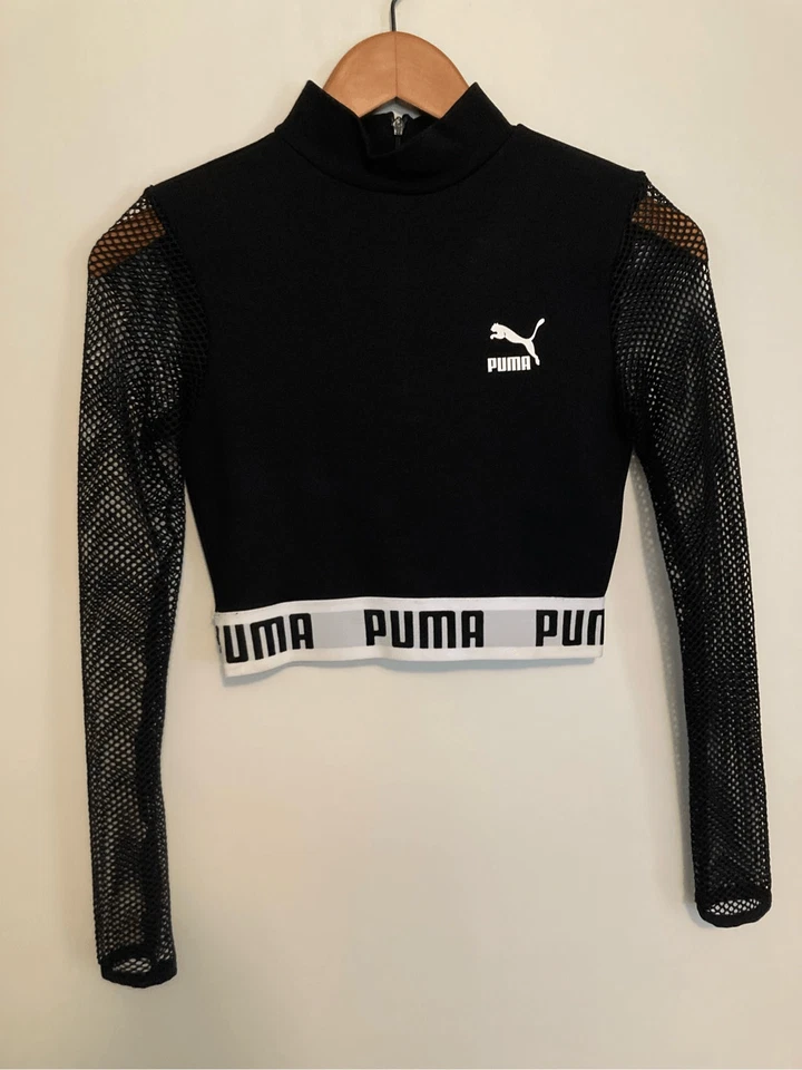 Top de malla recortada exclusivo de Puma de ASOS Foto 3 de 4