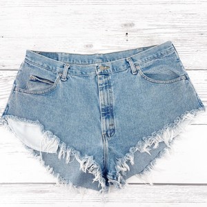 wrangler high waisted shorts