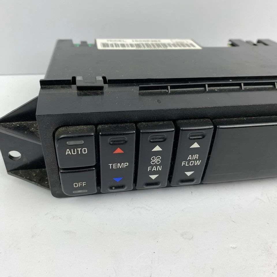 OEM 16202304 97-05 BUICK PARK AVE AC DIGITAL CLIMATE TEMPERATURE CONTROL - Image 3 of 4