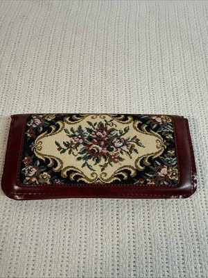 Vintage Traveling Sewing Kit/Clutch