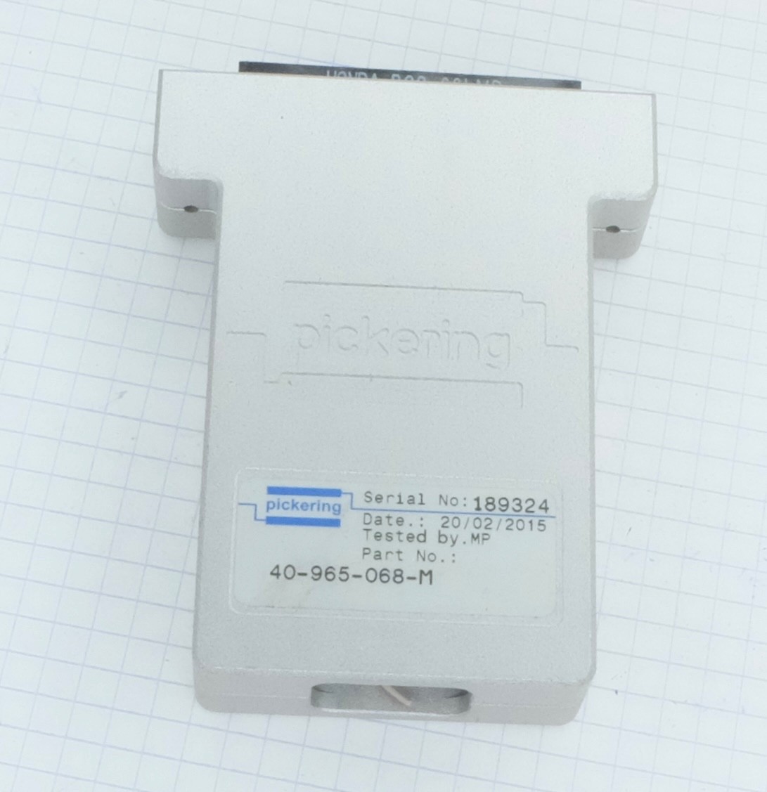 Connecteur SCSI Micro-D 68 broches Pickering 40-965-068-M mâle pour câble de blindage informatique