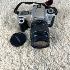 Canon EOS Rebel 2000 35mm SLR Autofocus Camera with 28-80mm f/3.5-5.6 EF II Lens