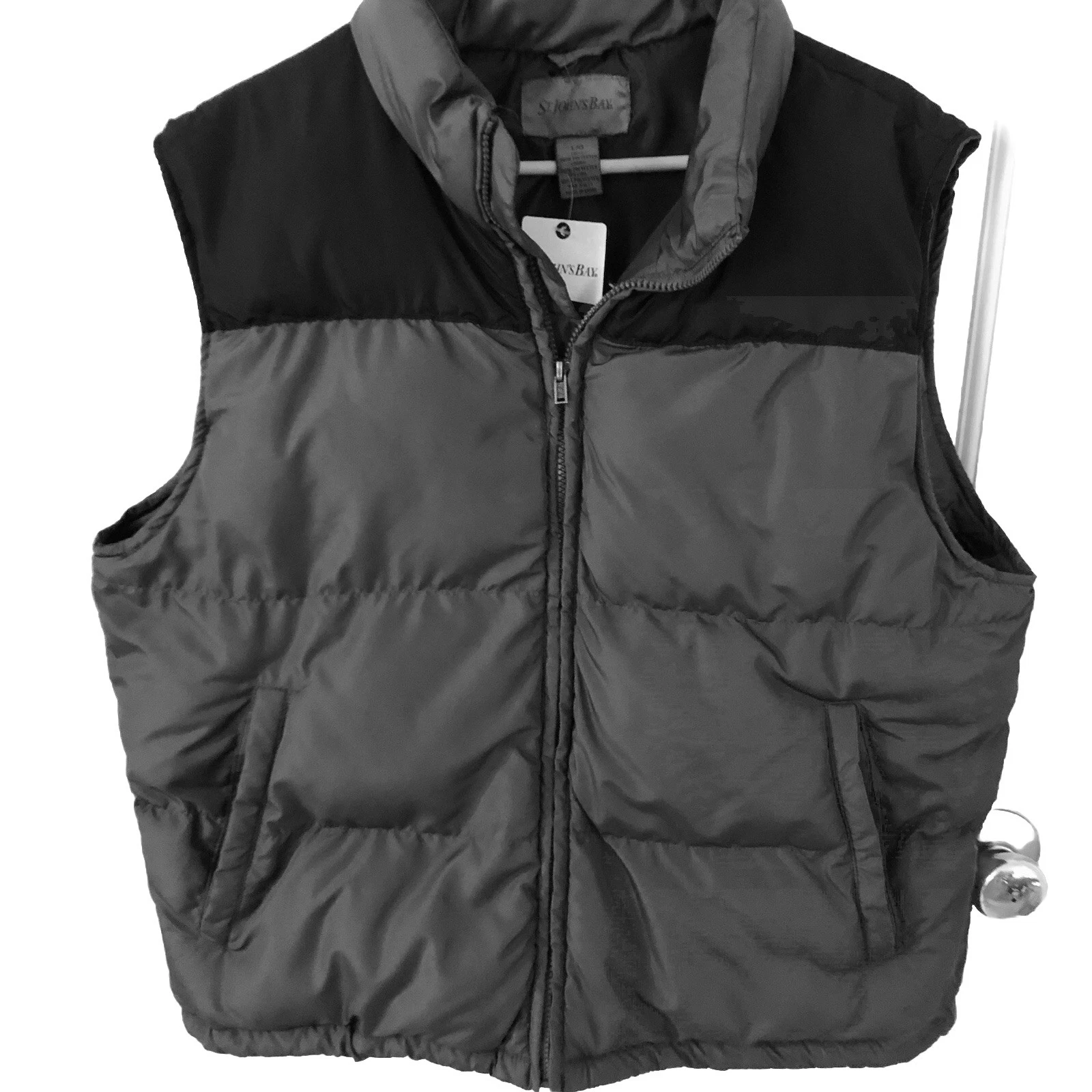 NWT St. John’s Bay Gray & Black Vest Puffer Inside & Outside Pockets Loops Zip