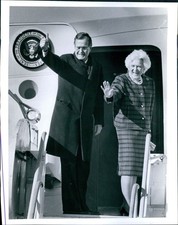 1989 George Bush President Convention Center Manchester Political 8X10 Photo