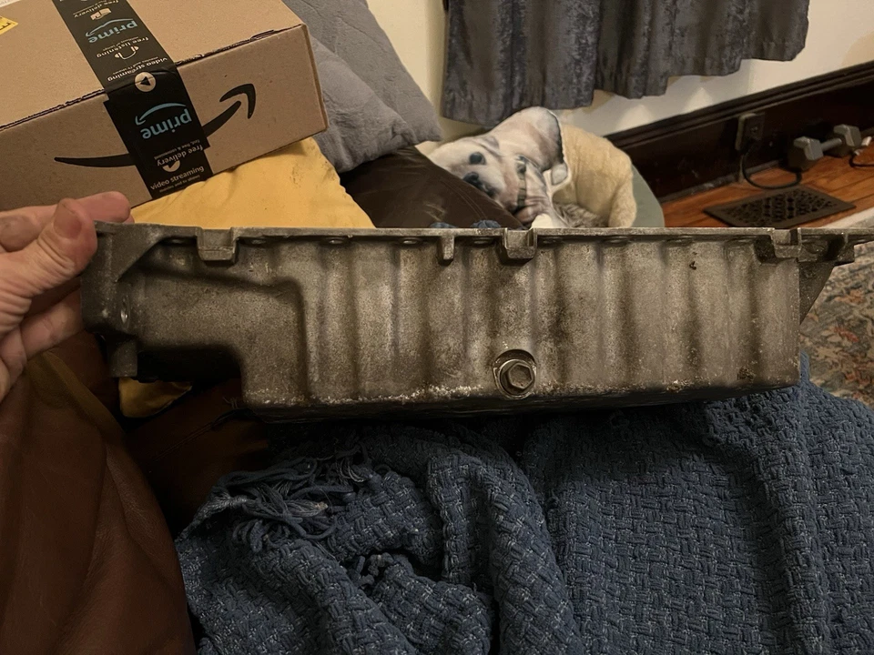 1996 Volvo 850 GLT Oil Pan Naturally aspirated - For Repair - Image 4 of 4