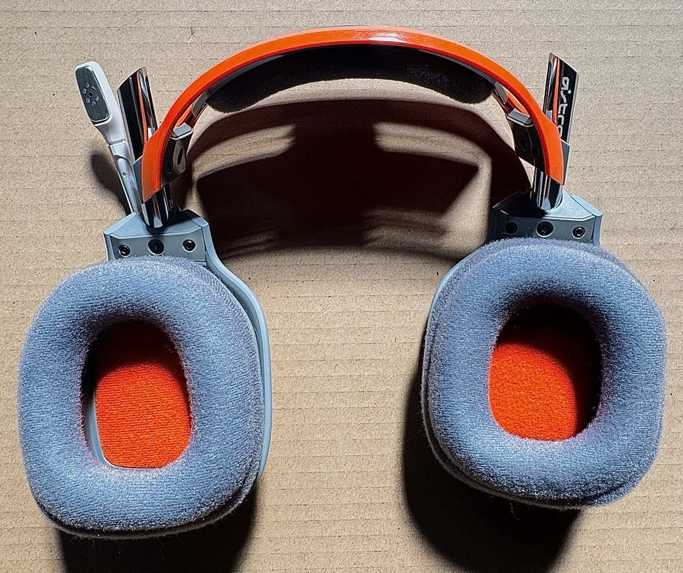 Gray / Orange ASTRO Gaming A40 HEADSET ONLY (XBOX, PLAYSTATION, PC)- READ - Image 3 of 4
