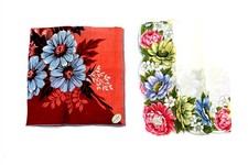 2 Vintage CAROL STANLEY Handkerchiefs Hankies  All NOS with Tags Floral Pattern