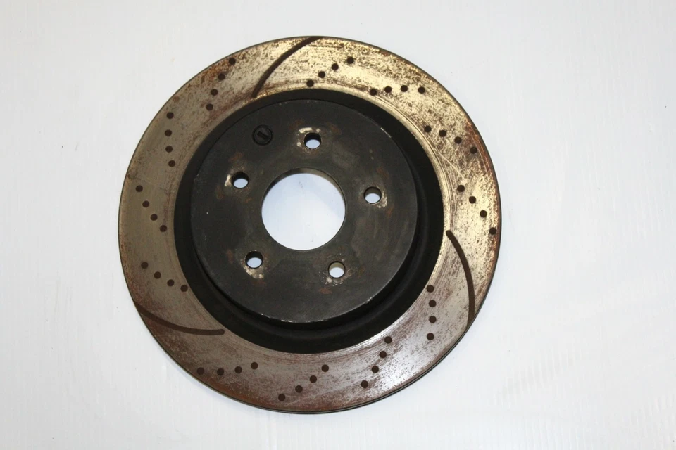 Nissan 350Z Infiniti G35 2003-2008 cupé rotor trasero perforado/ranurado P1064 Foto 2 de 4