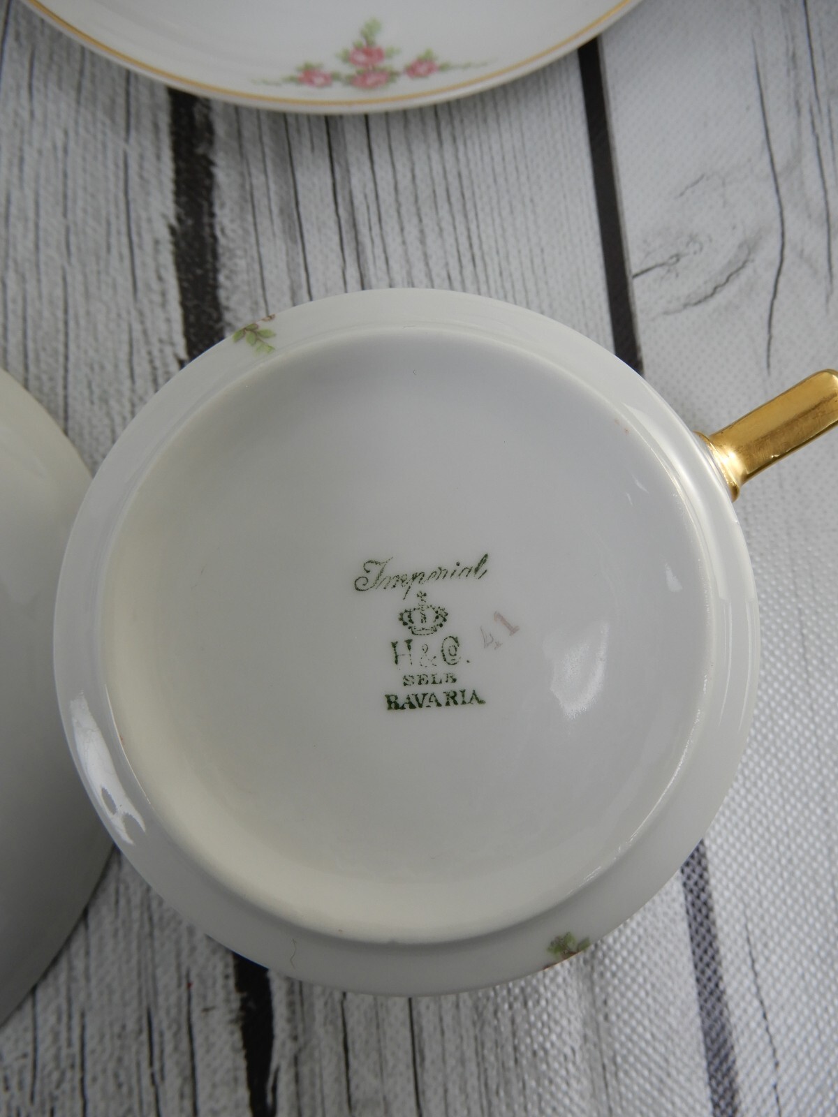 24 Pieces 6-Piece 4 Place Setting Heinrich H&Co Bavaria "Rosalinda" Pink Flowers