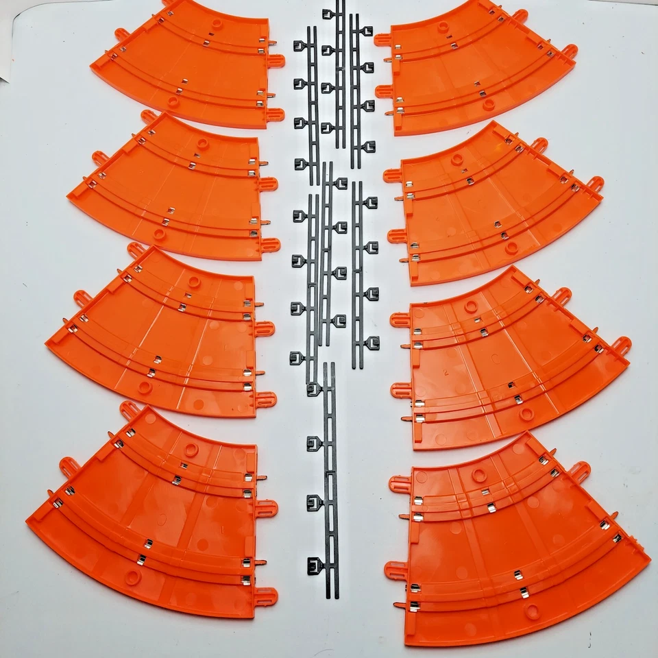 Hot Wheels Gravedad Cero Escala 1/43 Slot Car Racing -8 Pista Curvada y 7 Barandillas Foto 3 de 4