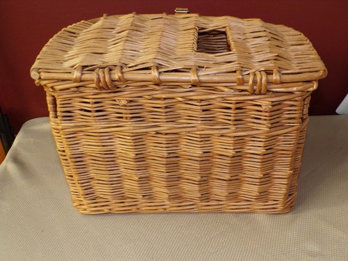VINTAGE WILLOW FISHING CREEL - NORBERT PLATZ  "BASKETCRAFT"  IRELAND - UNUSED ! - Afbeelding 6 van 8